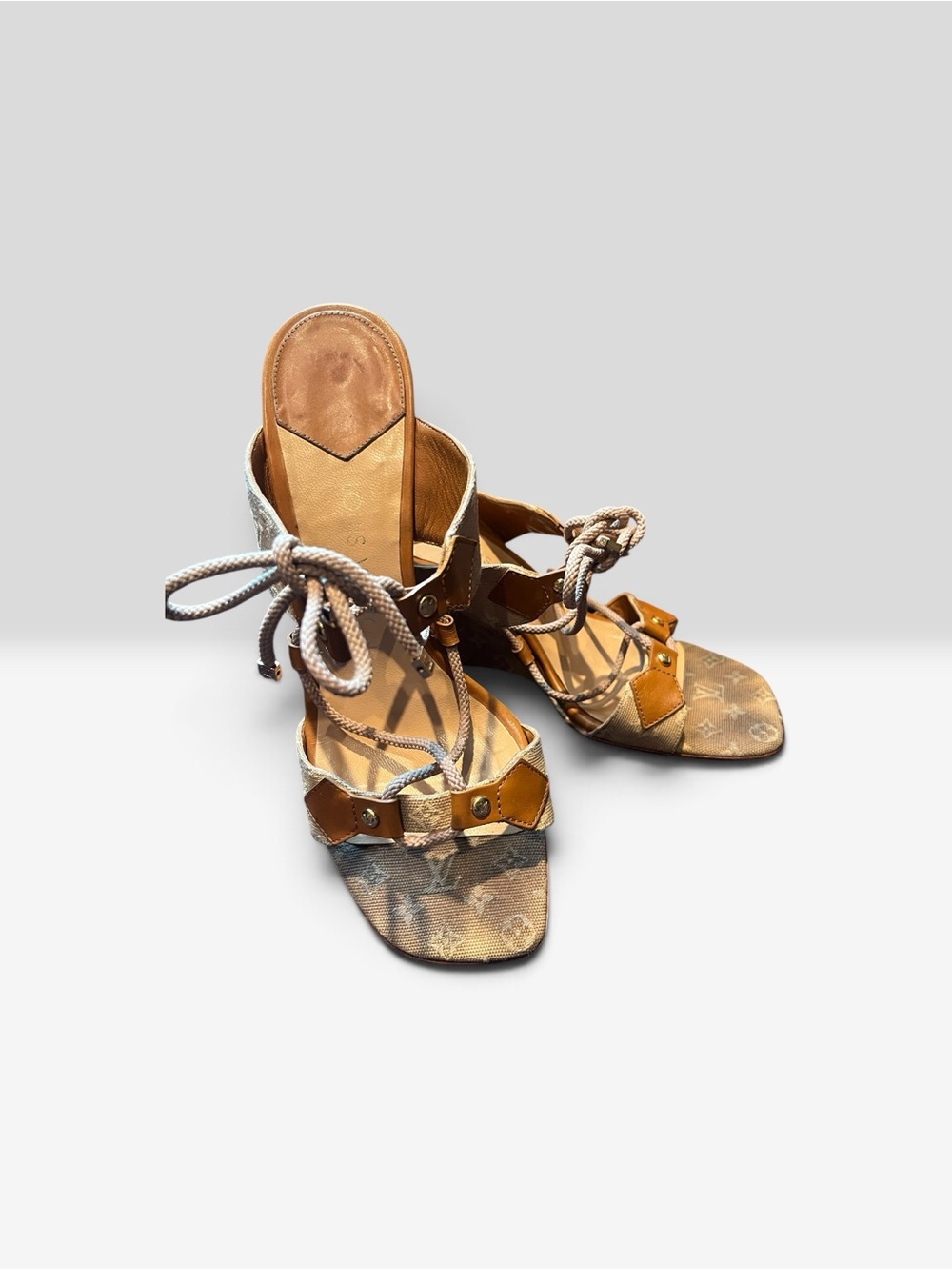 Vintage LoyVuitton Monogram Lucie Beige Mule Wedge Sandals size 39 - Picture 2 of 11